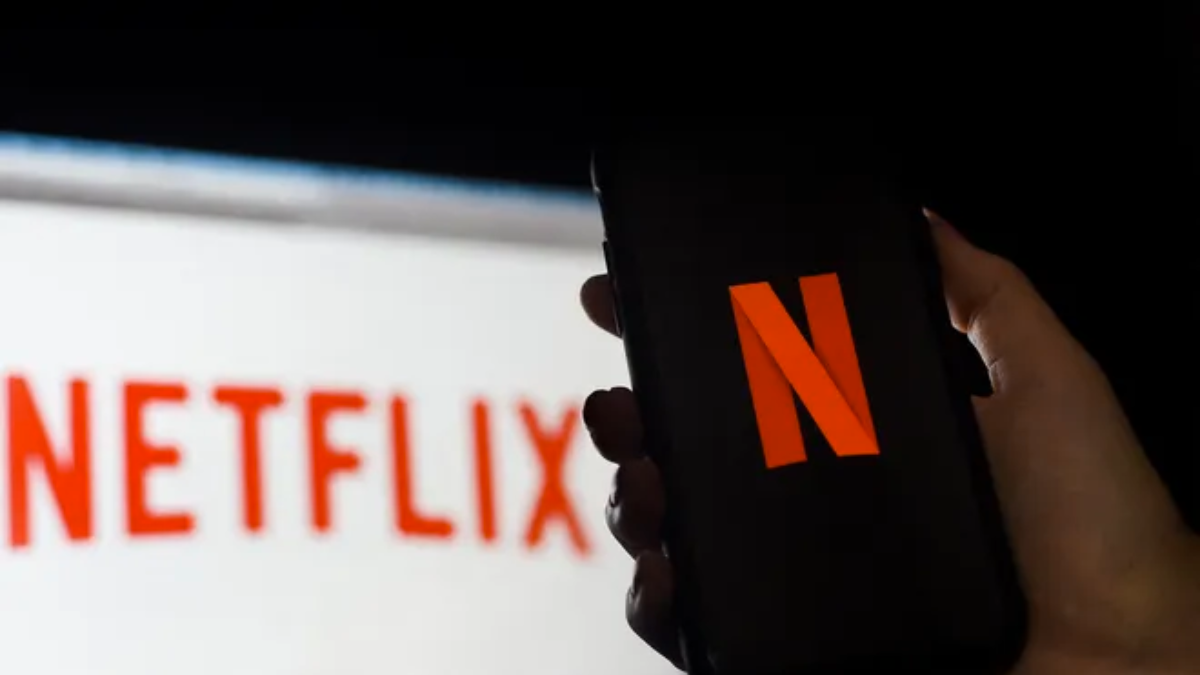 uae residents cannot share netflix passwords from today
