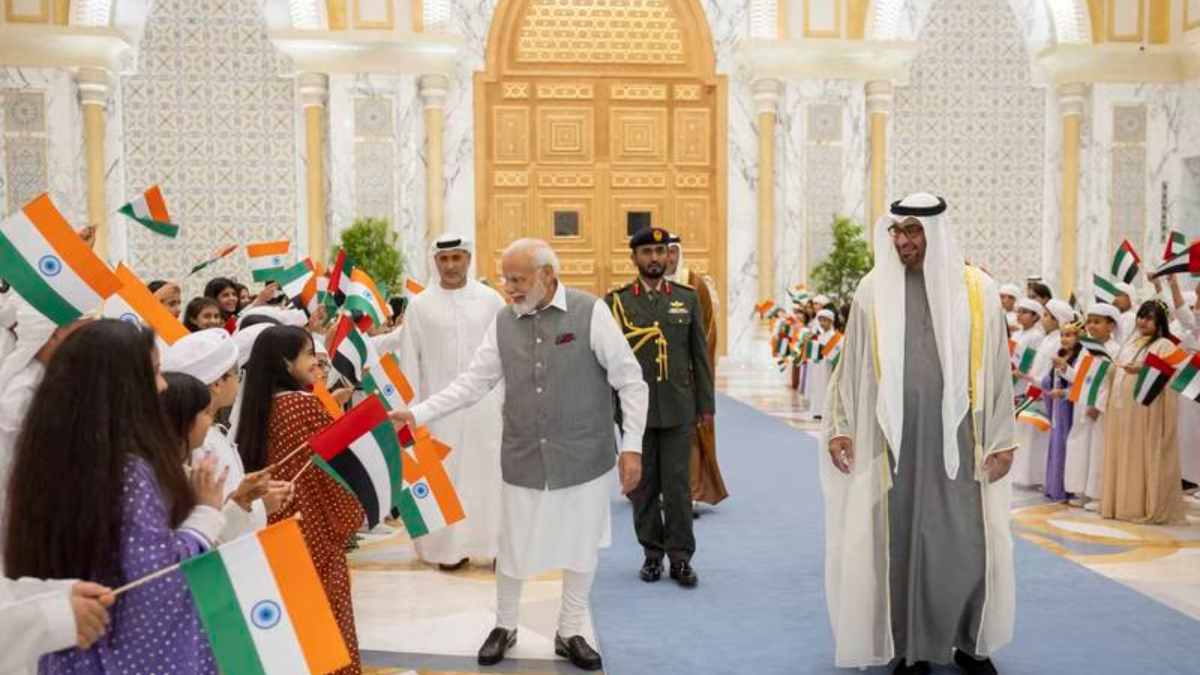 indian population in the uae crosses 3.5 million