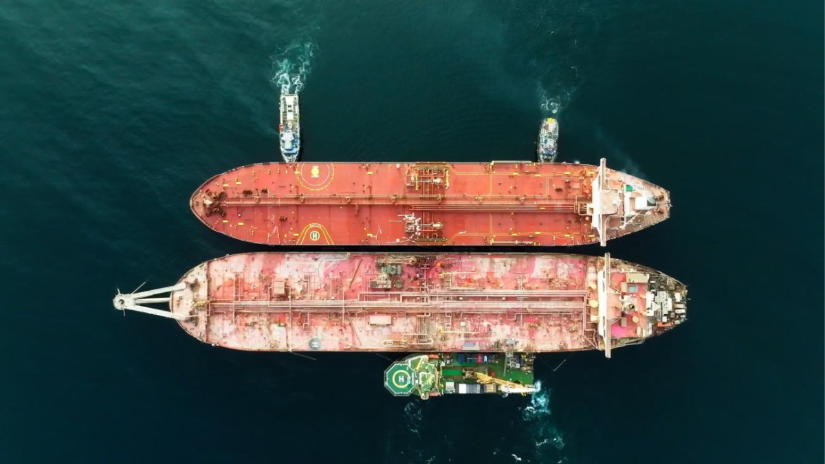 un removes one million barrels of oil from decaying yemeni tanker, averts major humanitarian catastrophe