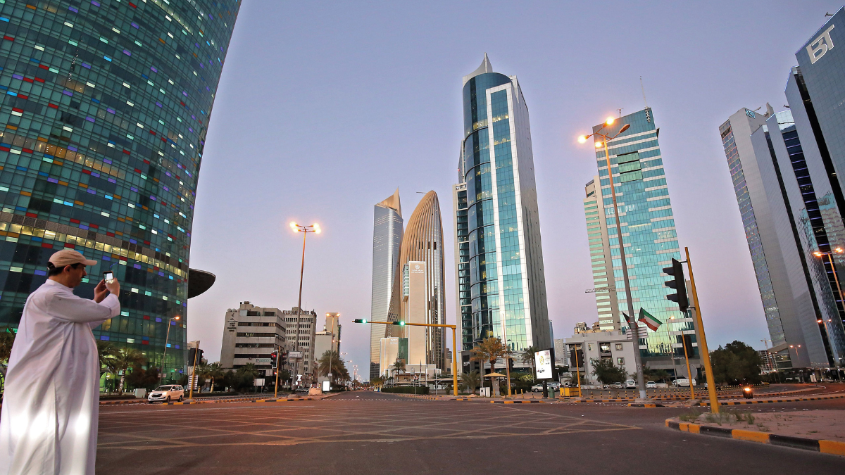 report kuwait’s economy is at risk due to political instability