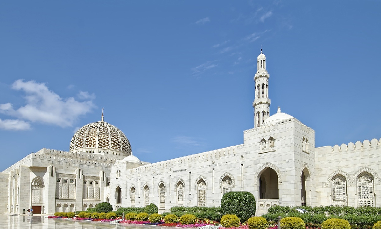 Omani Travellers, Pay Attention! Check Out Quick Flights To These Top Destinations