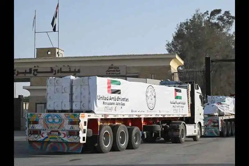 uae sends 288 tonnes of humanitarian aid to gaza as part of operation gallant knight 3 (2)