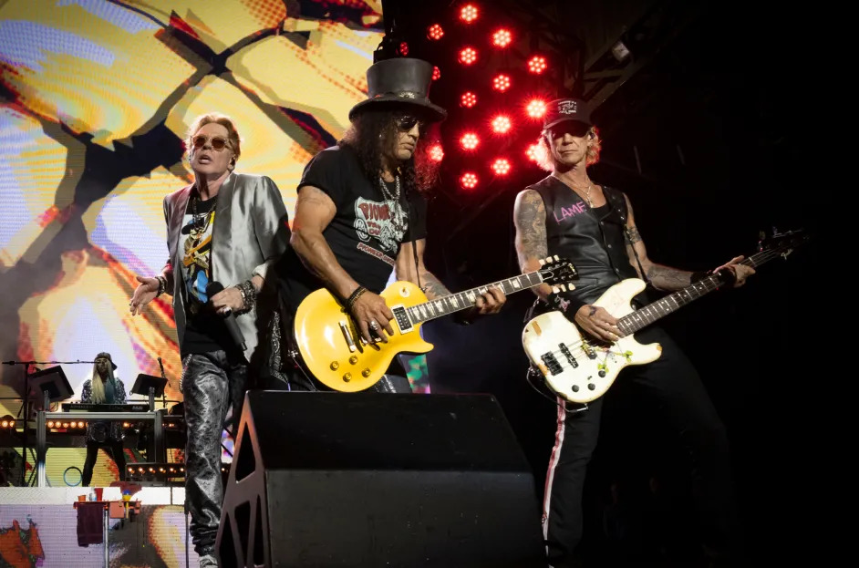 rock titans guns n roses landing in the gcc in 2025