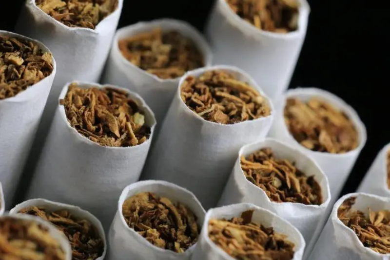 Saudi Arabia's New Tobacco Regulations: Ban on Sales in Kiosks and Convenience Stores