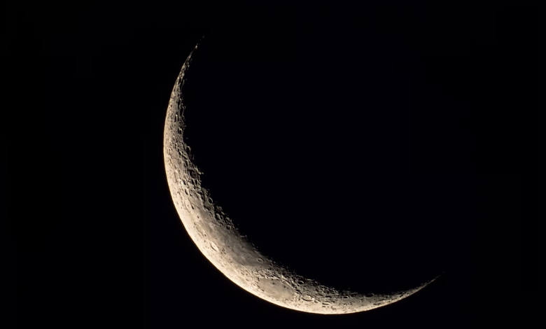 UAE employs drones for Ramadan moon sighting