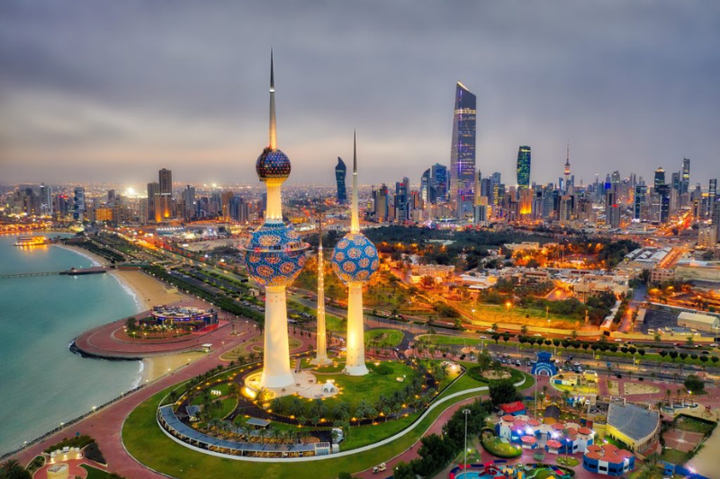 Kuwait Grants Full Employment Rights to Female Workers Who Lost Citizenship