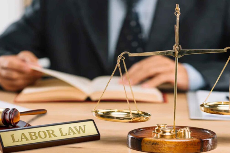 New Kuwait Labor Rule: Employers Must Pay Salaries Before 7th of Every Month