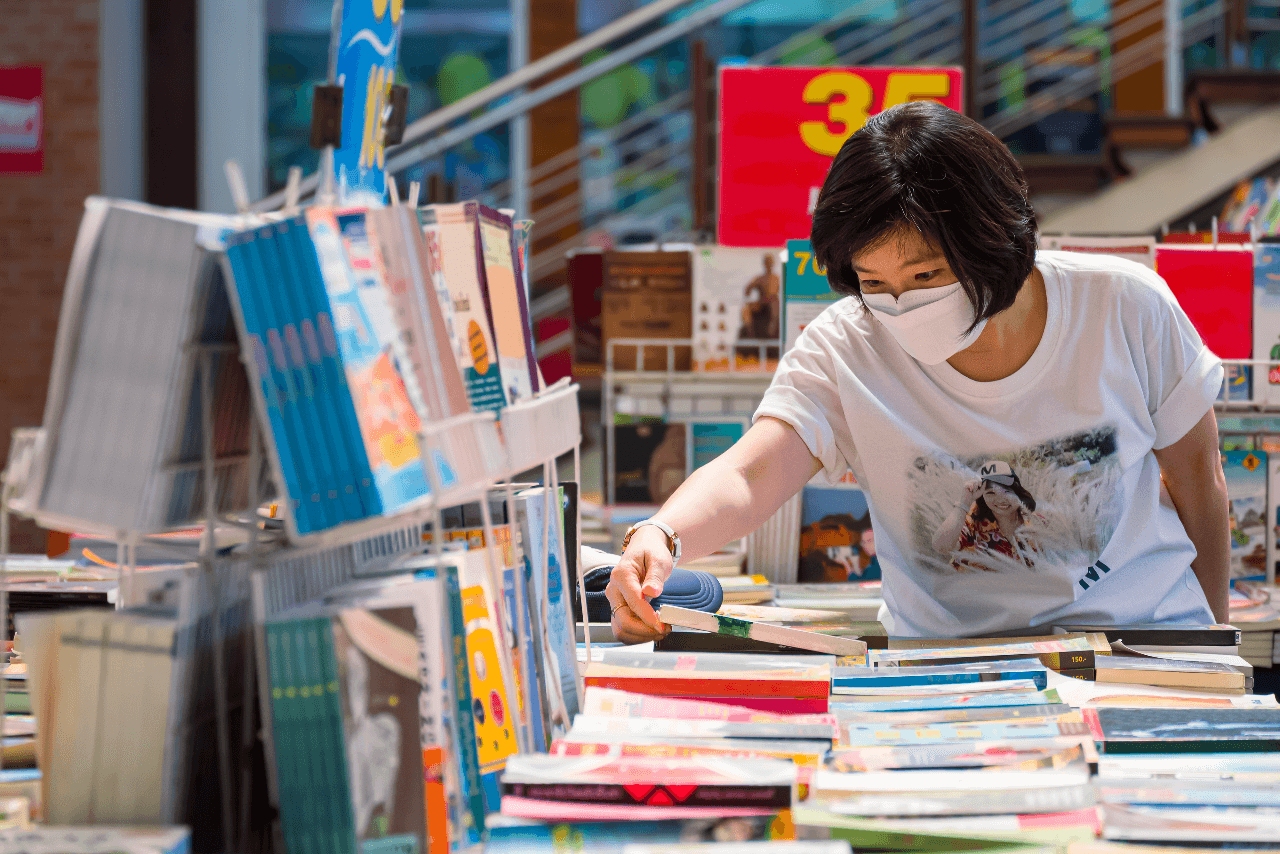 muscat international book fair 2025 event started with over 680,000 publications and global cultural exchange