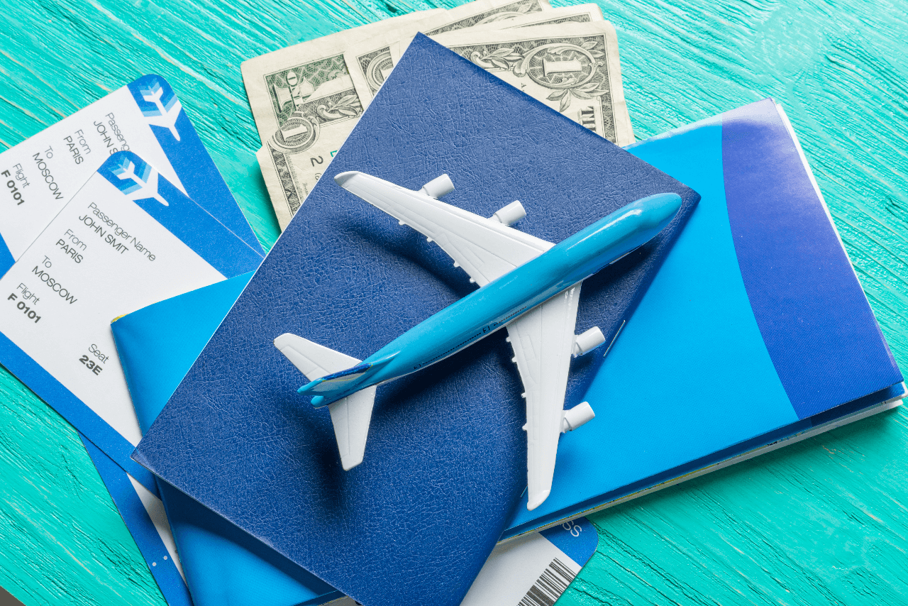 where to buy tickets for cheap prices from pakistan to uae
