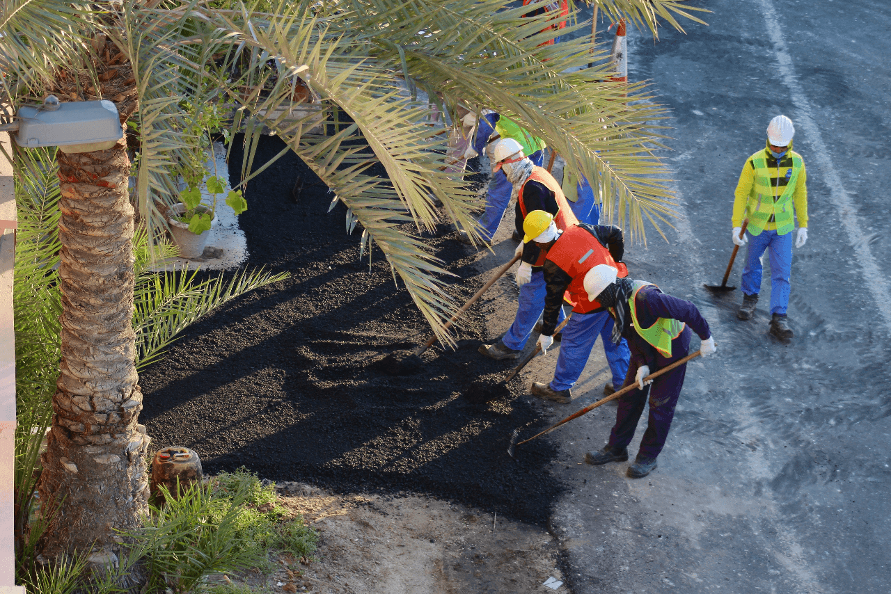 kuwait enforces midday outdoor work ban