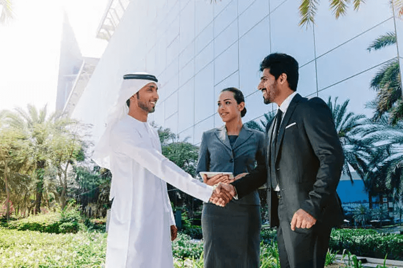 uae job market trends 2025