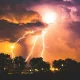 qatar thunderstorm warning