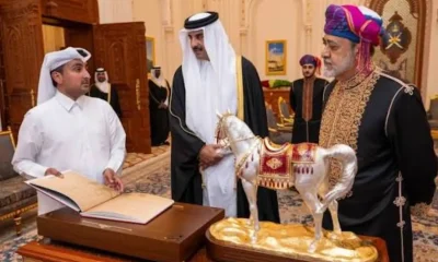 qatar’s amir and sultan of oman hold talks