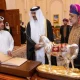 qatar’s amir and sultan of oman hold talks